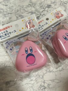 振るだけでおにぎりが作れる